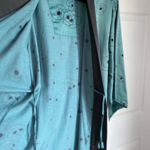 SIMON CHANG KIMONO - Picture 6 of 11